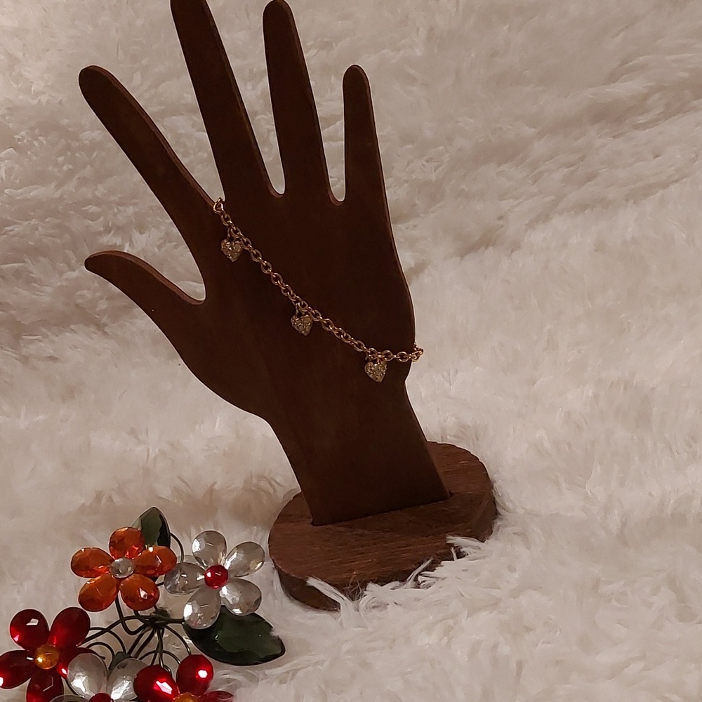 Gold and crystal heart bracelet